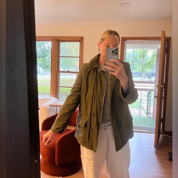 Barn Jacket from Banana Republic in Olive Green Small - Picture 8 of 8